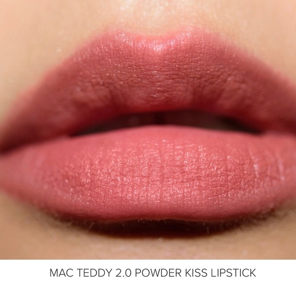 **SOLD** New MAC Cosmetics TEDDY 2.0 POWDER KISS LIPSTICK RRP $35 - Picture 2 of 6
